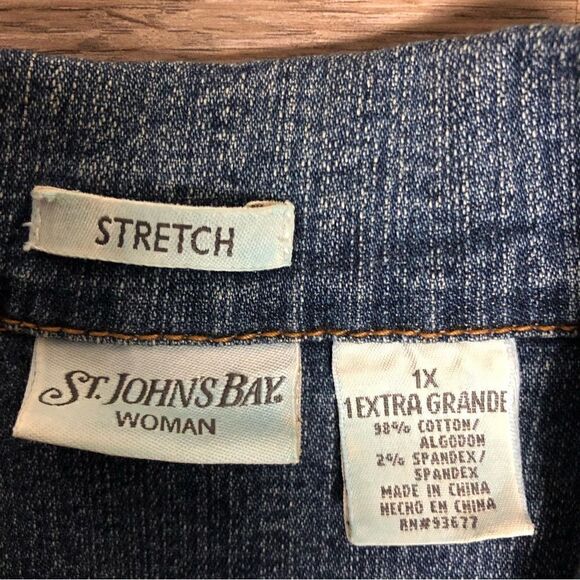 St. John’s Bay Women’s Blue Jean Jacket, size 1X - Picture 6 of 11